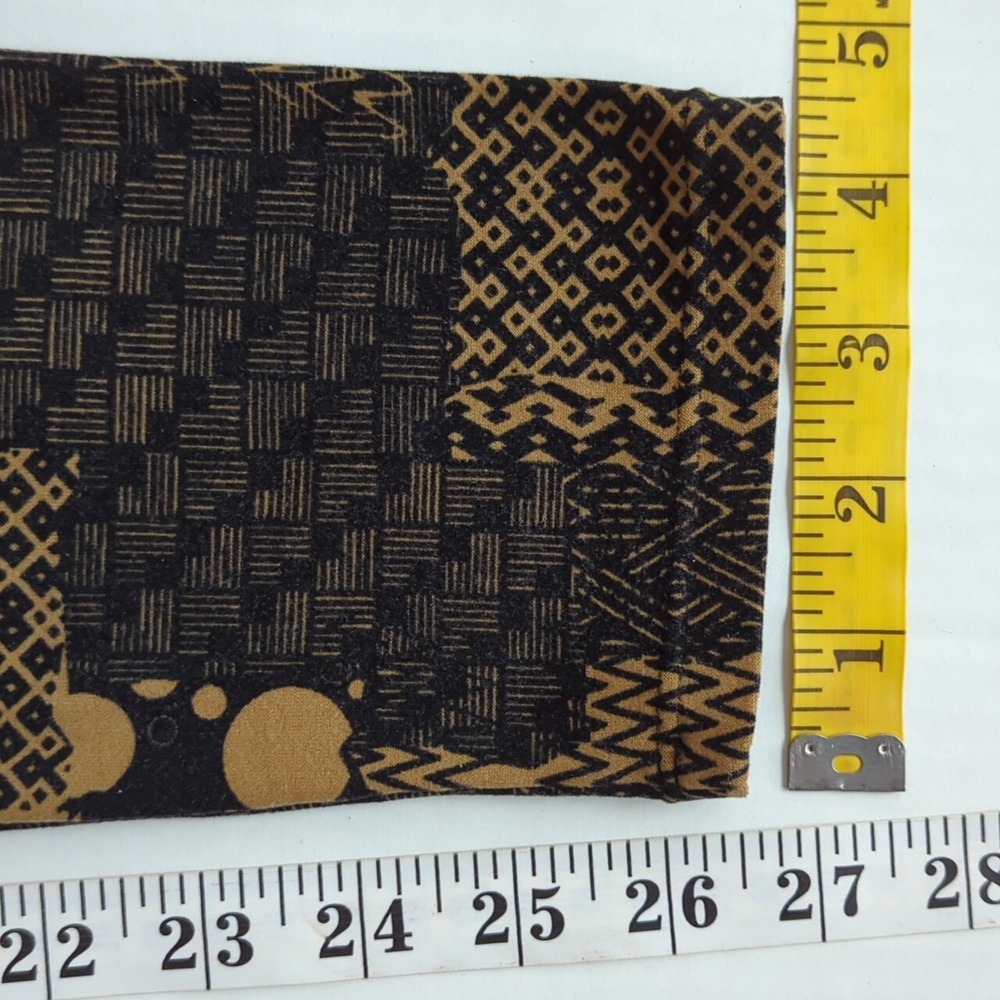 LuLaRoe Tall & Curvy Chevron Zig Zag Leggings - Picture 10 of 10